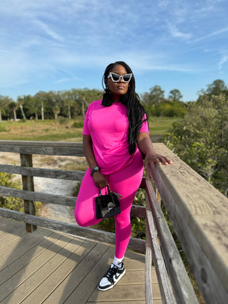Fuchsia set. Pink set. Bright pink set. Solid color set. Two piece set. 2 piece set. Cute and comfy set. Basic set. Round neck. Stretchy. Leggings.
