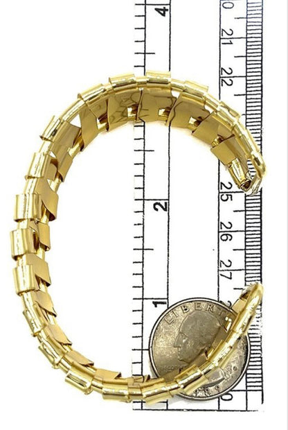 Chloe Cuff Gold bracelet - twist detail