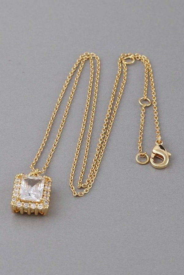 Gold Pendant Necklace